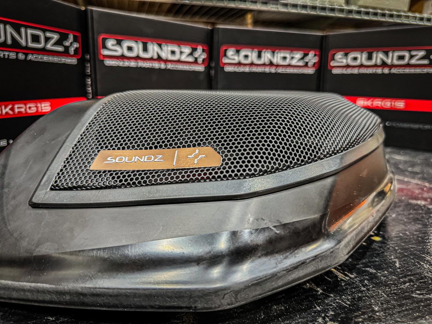 24+ 6x9 Lid Kit | Soundz