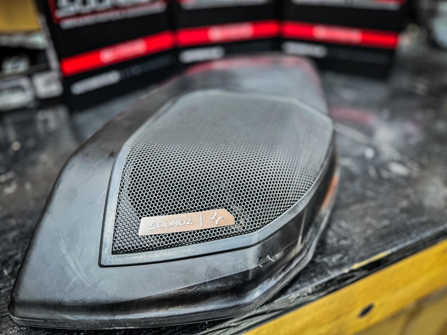 24+ 6x9 Lid Kit | Soundz